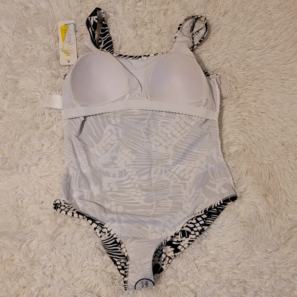 Emily B. Black white swim NWT - Picture 9 of 11